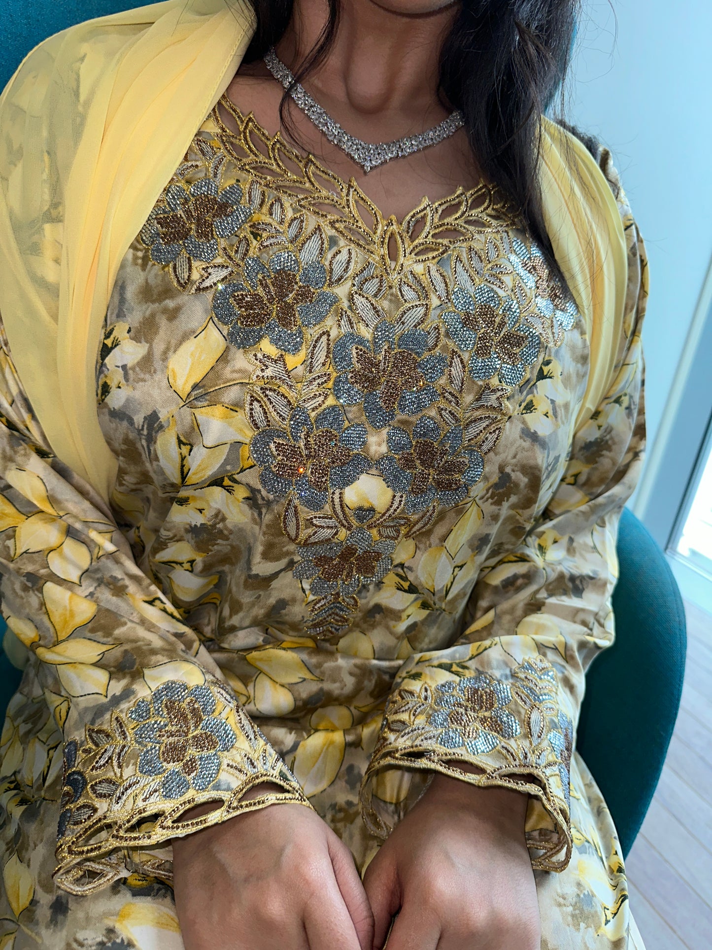 Creamy yello mkhawar with matching Shiela