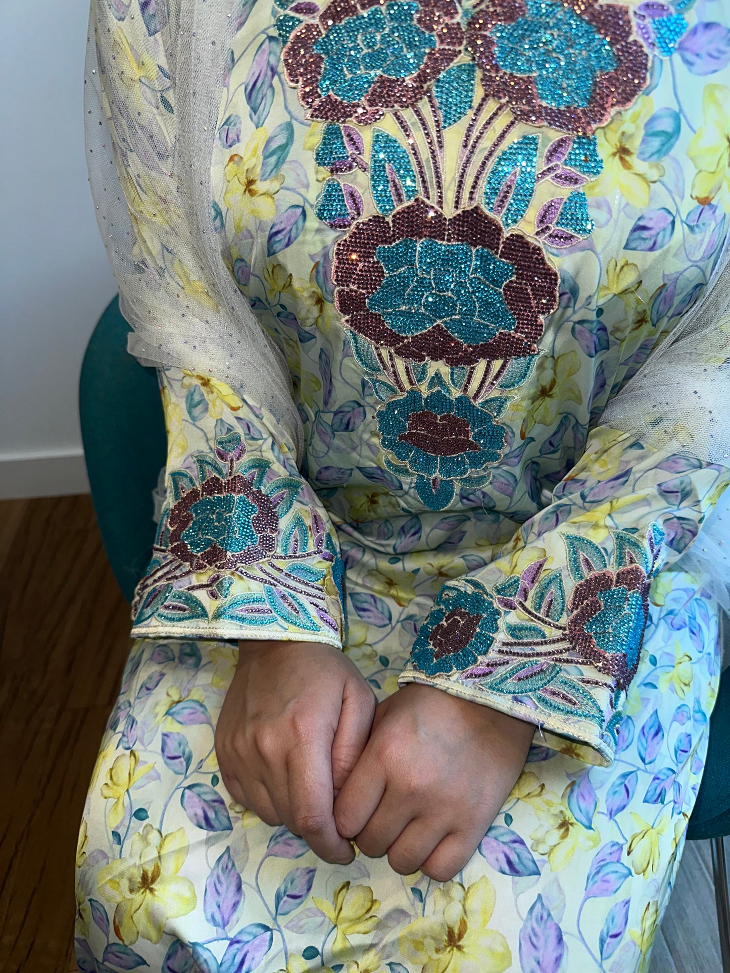 Floral turquoise pure silk mkhawar 3D