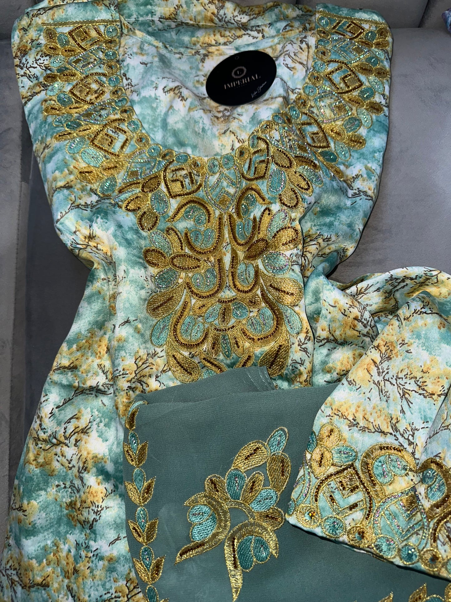 Natural colors of mkhawars with matching Shiela