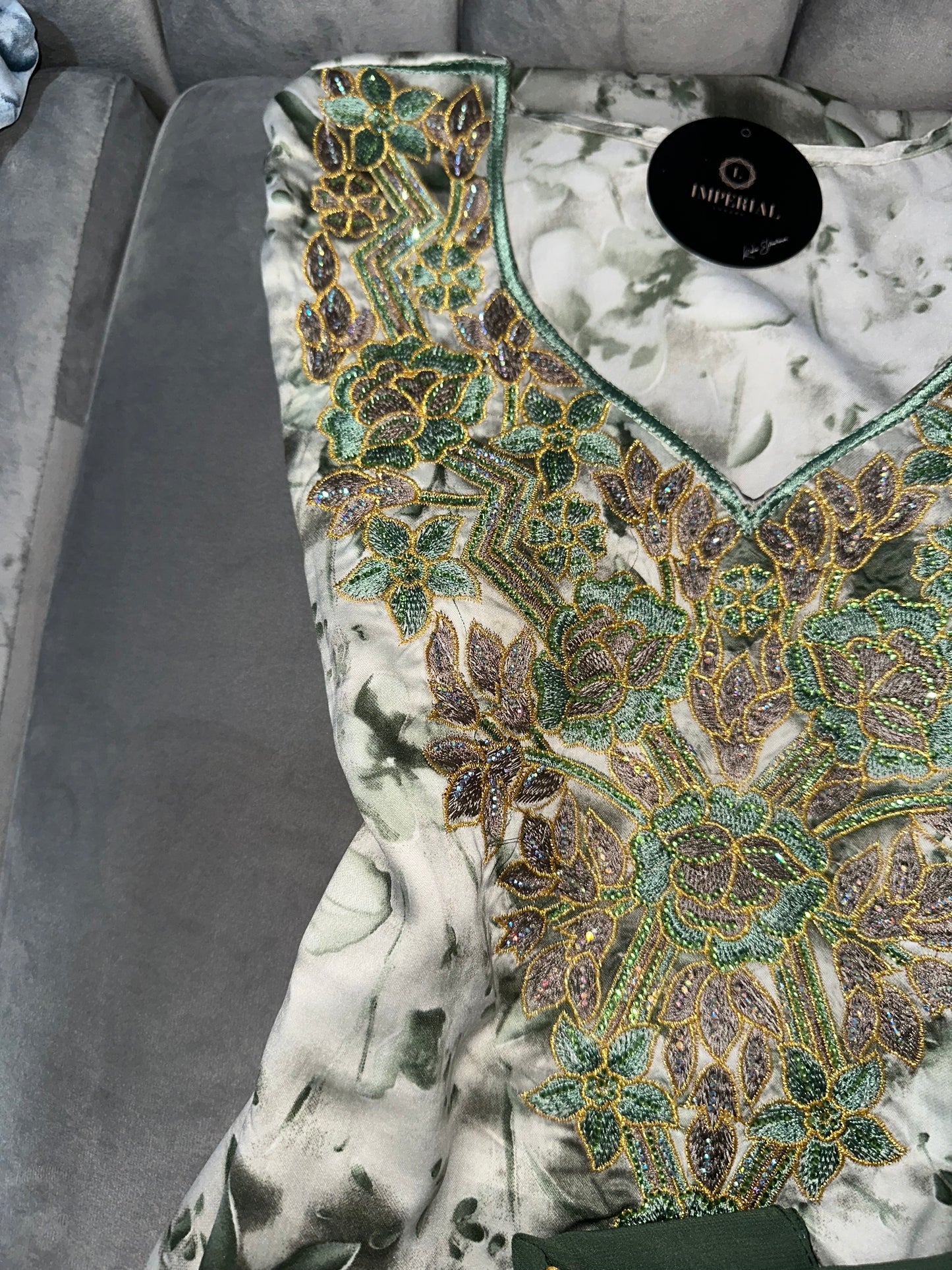 Cream, blue, green and rose mkhawars with matching Shiela