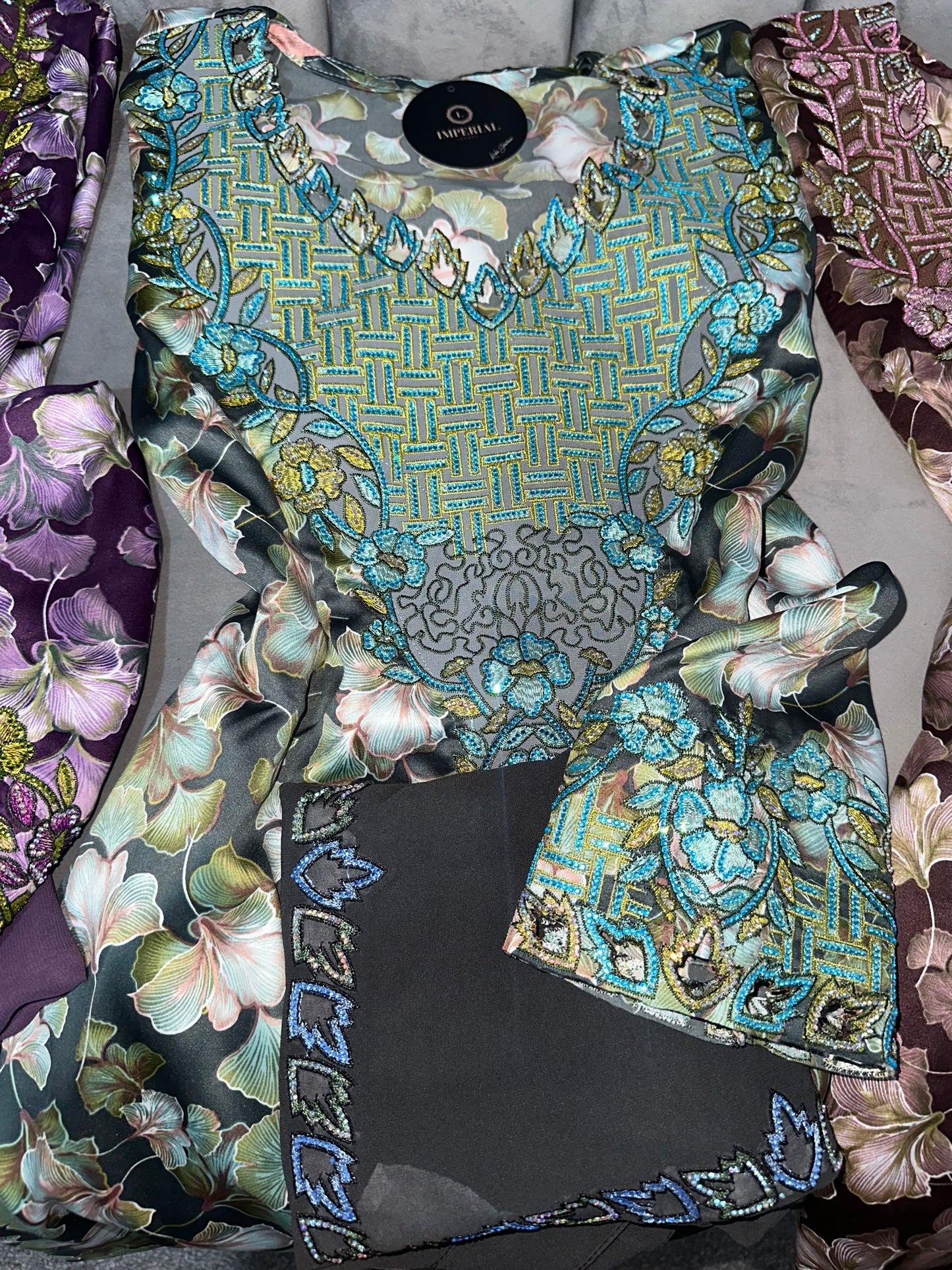 Dark colors of mkhawars with matching Shiela