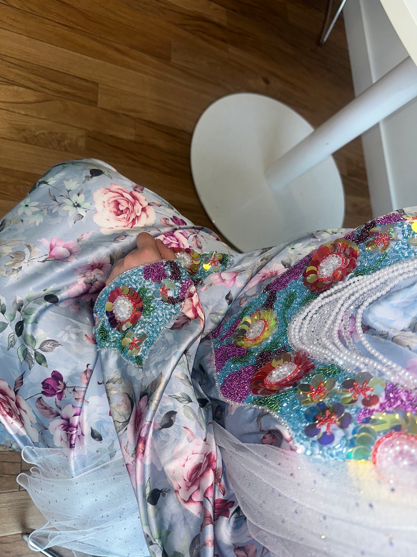 Blue beaded pure silk mkhawar with back corset