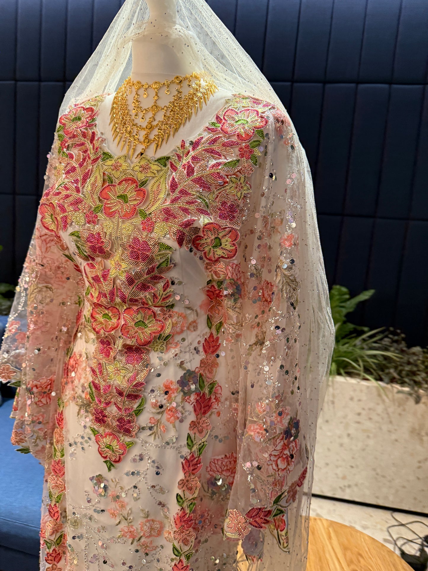 Handmade Emirati Thobe two pieces with inside belt