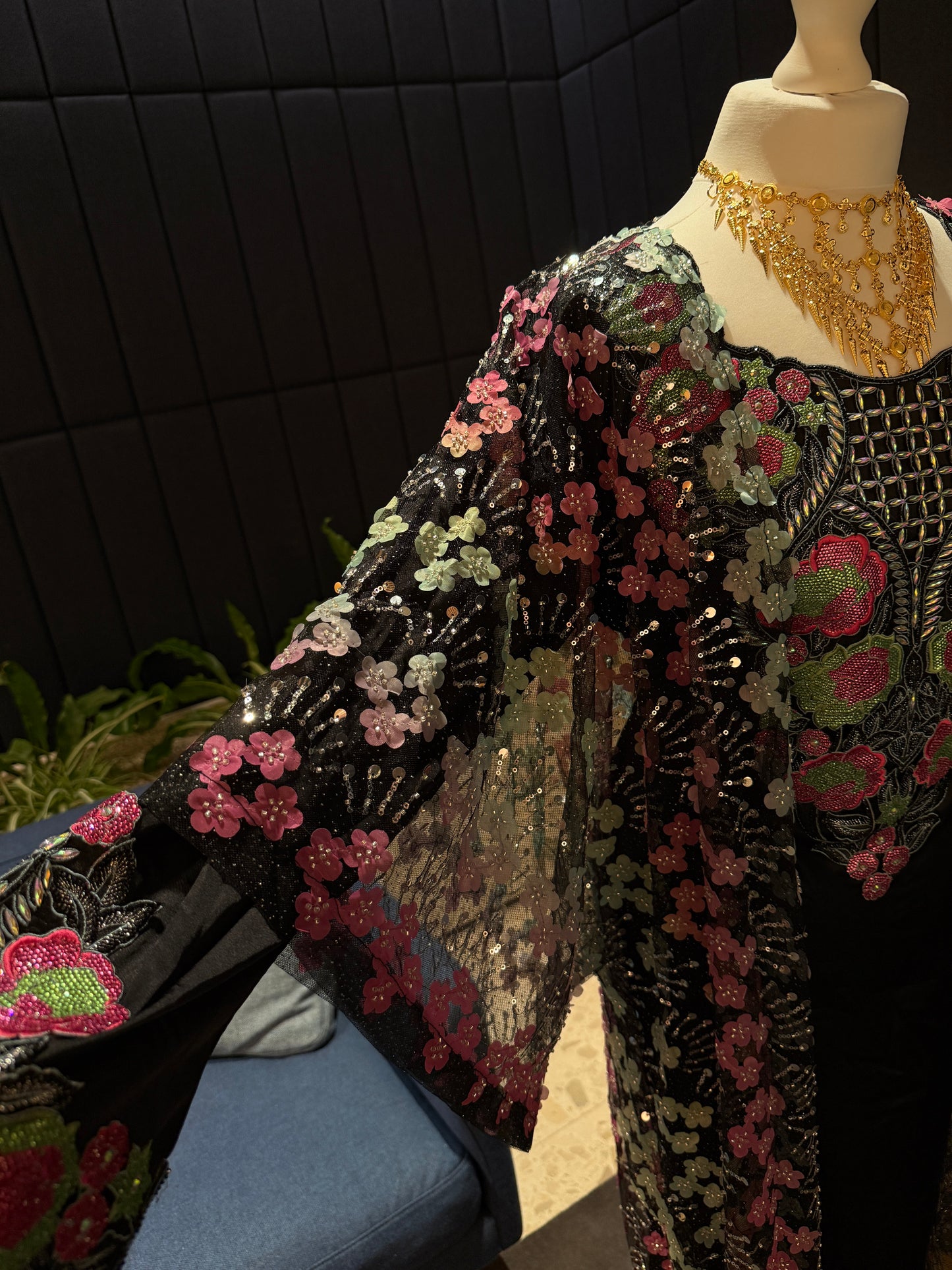 Handmade two pieces pure silk mukhawar with besht