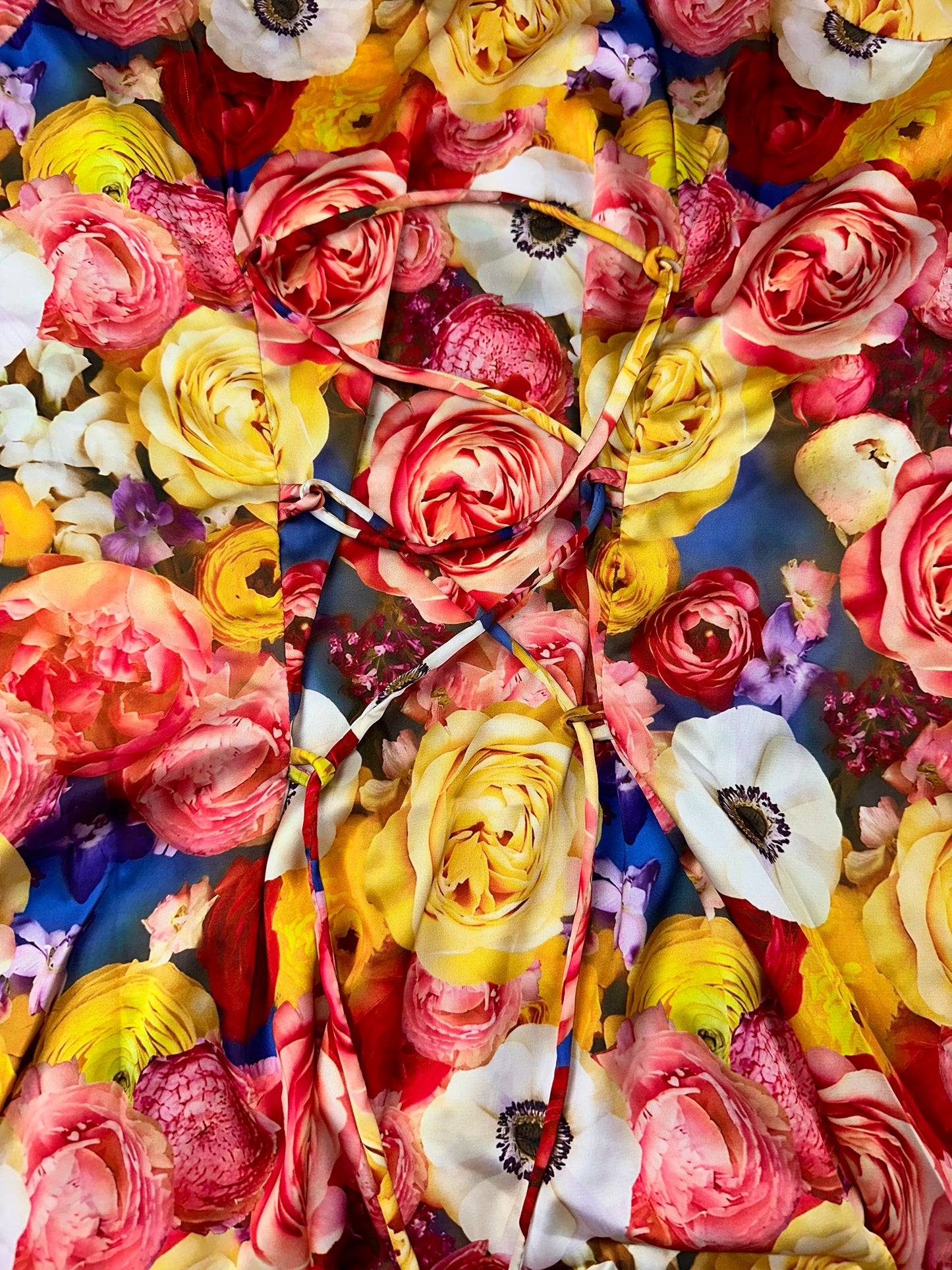 Red5 and yellow mukhawar with red dajallil Sheila (big scarf) pure silk 3D work and back corset