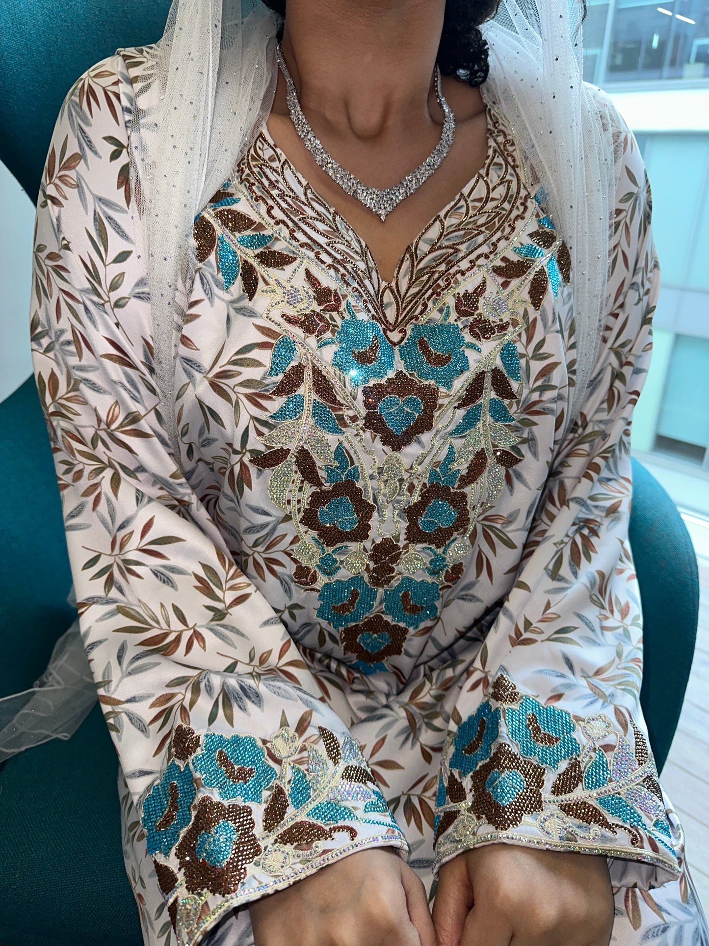 White mkhawar