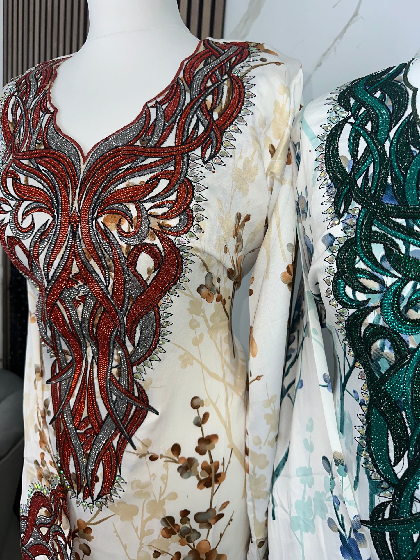 Yellow and orange mkhawar