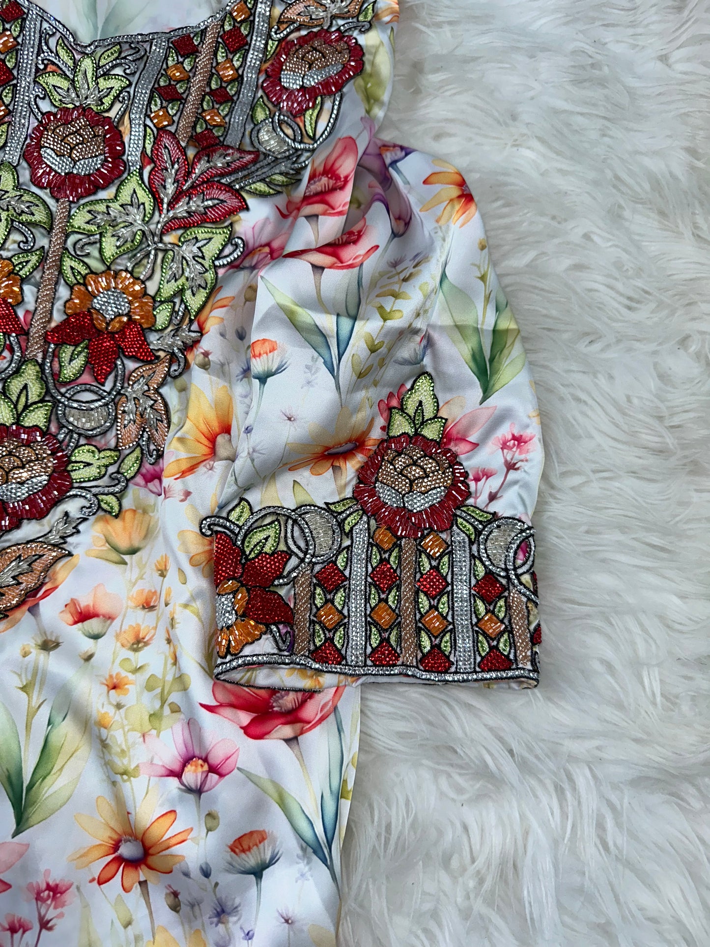 White and red3 mukhawar pure silk