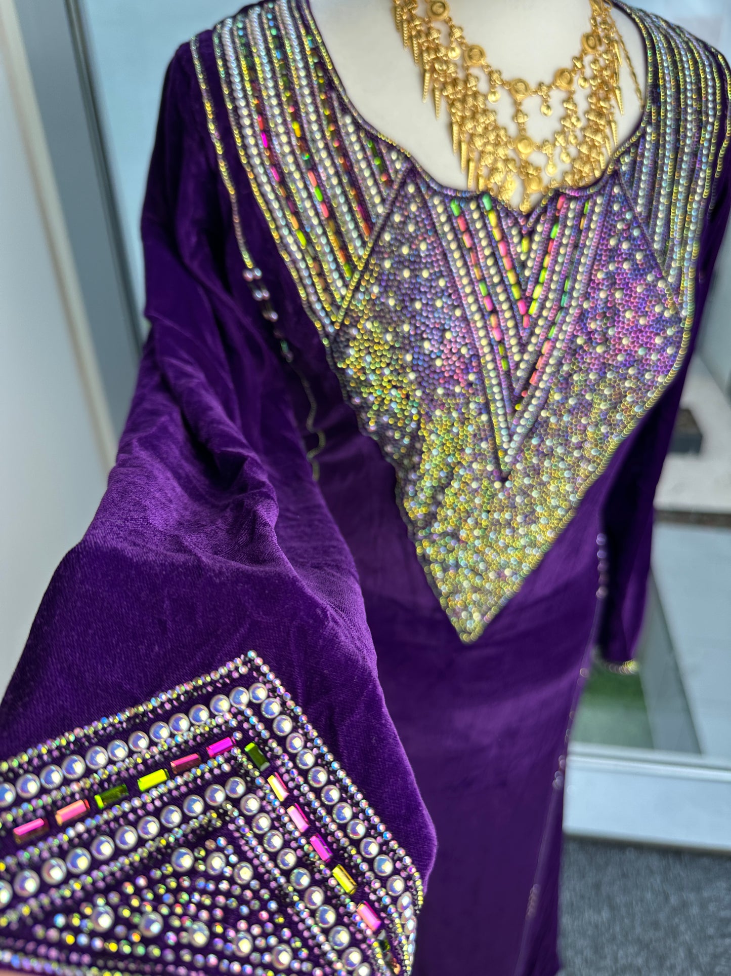 Royal purple velvet Mukhawar