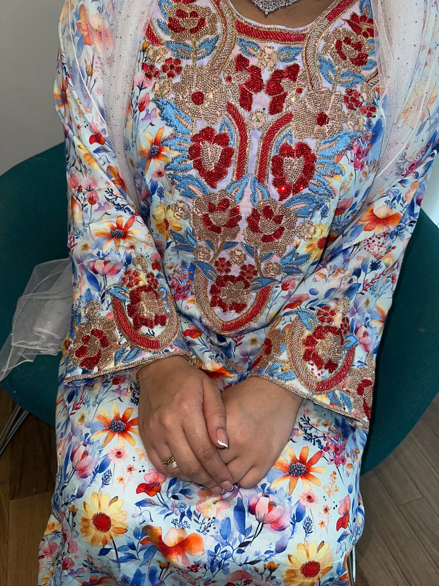 Pure cotton mkhawar with handmade work