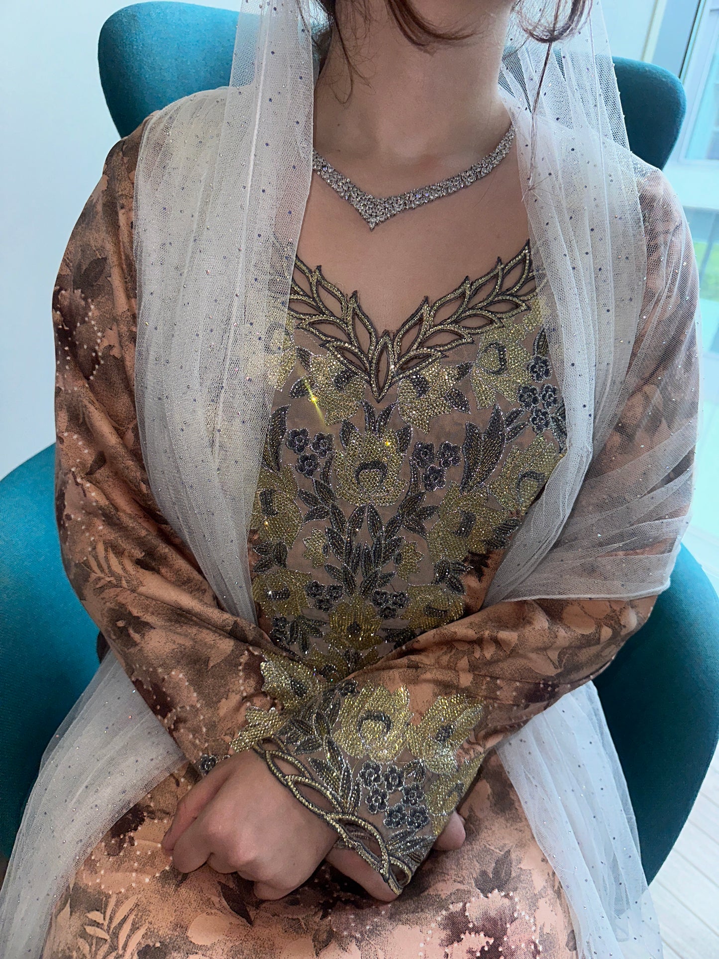 Brown mkharram mkhawar