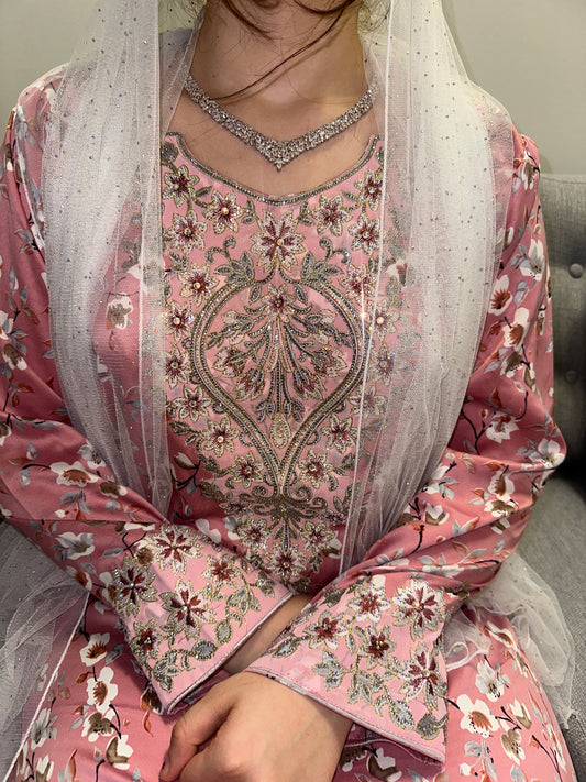 Pink mkhawar