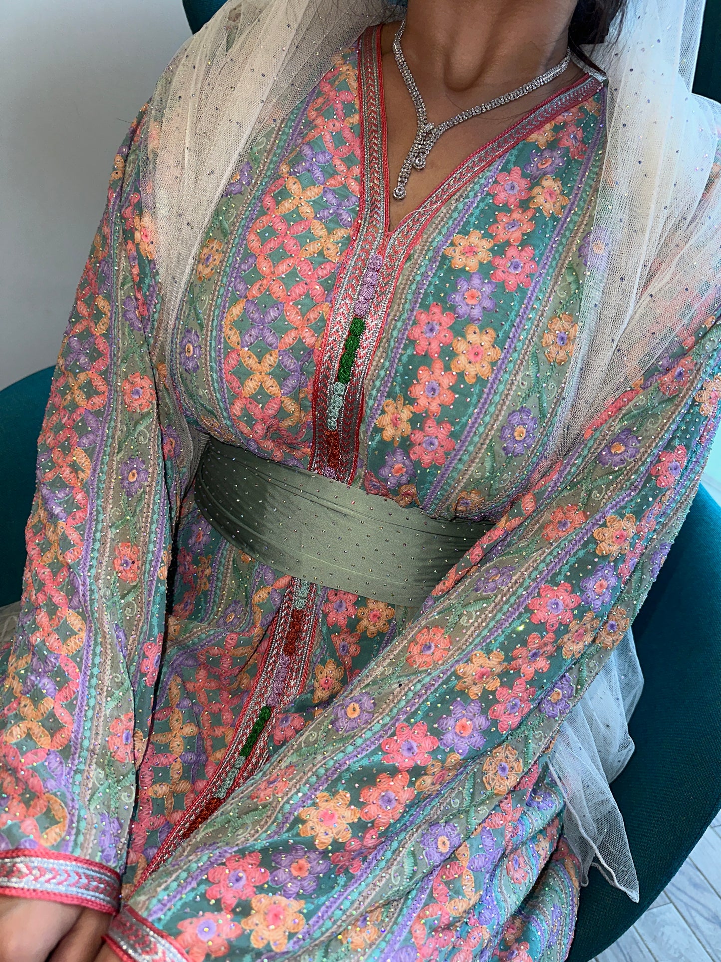 Green Moroccan caftan with belt and chiffon Sheila