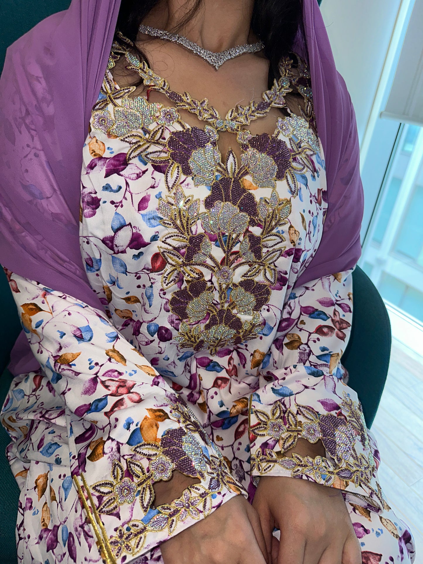 Purple2 and white mkhawar with matching Shiela