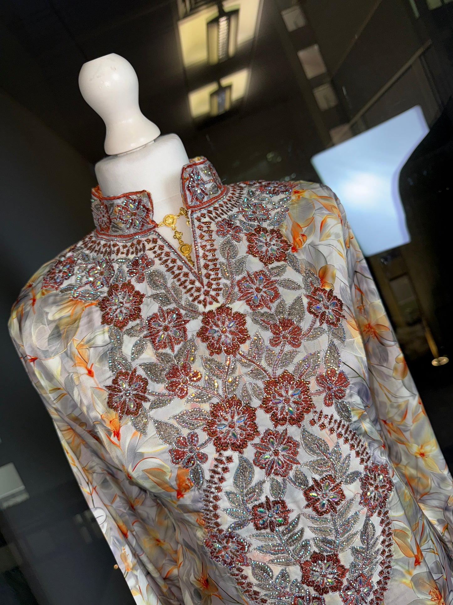 Grey pure silk, high neck mukhawar with back corset. Slim neck