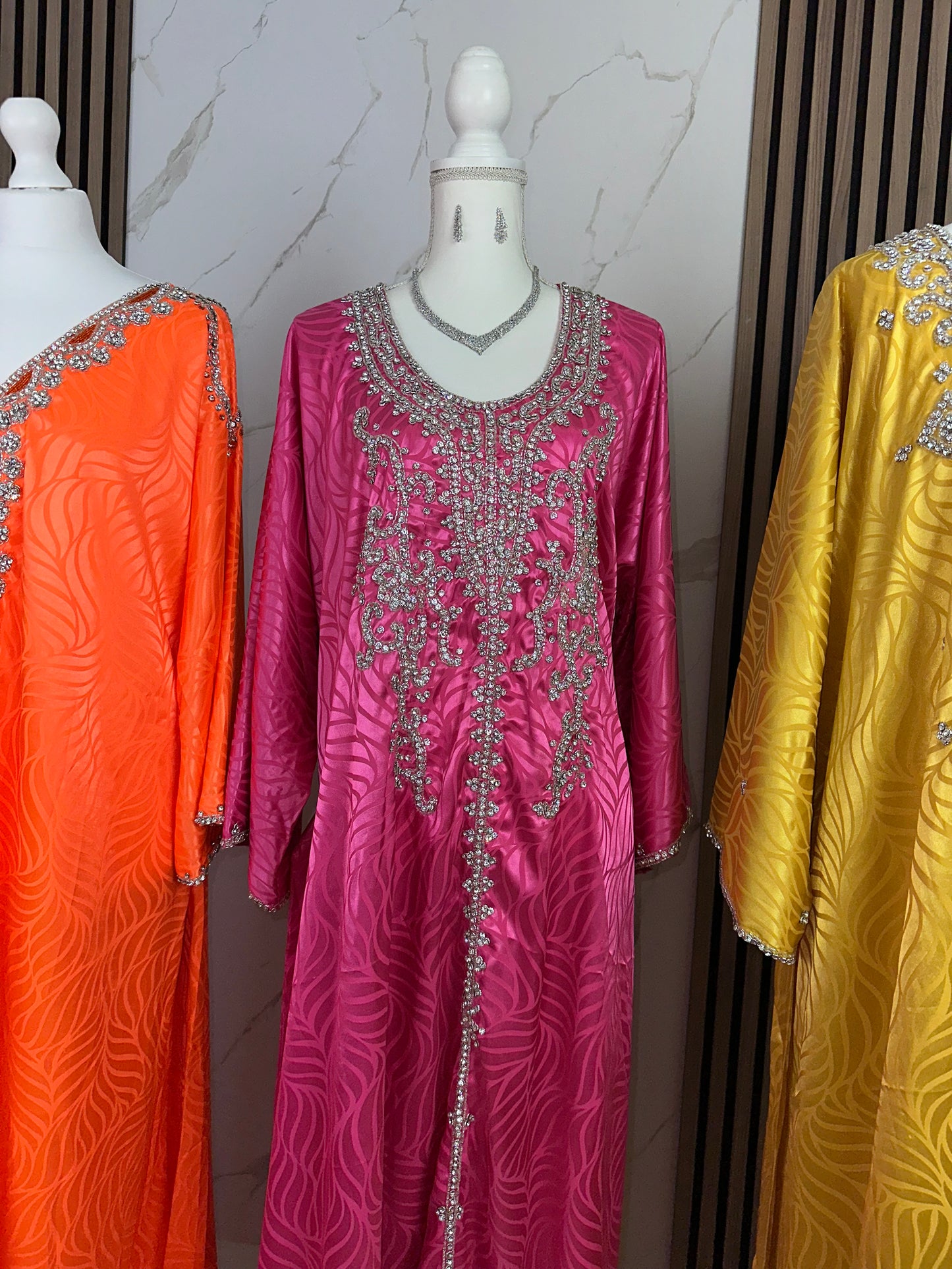 Pink large mkhawar with large sleeves handmade work and pure silk