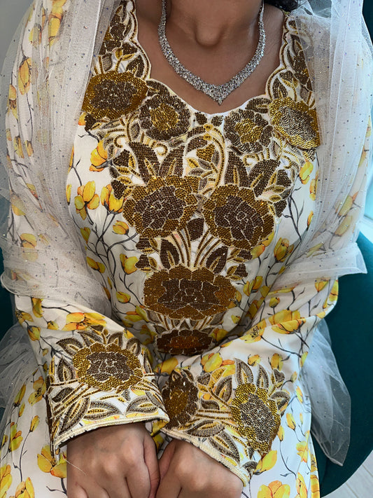 White and yellow 3D pure silk mkhawar