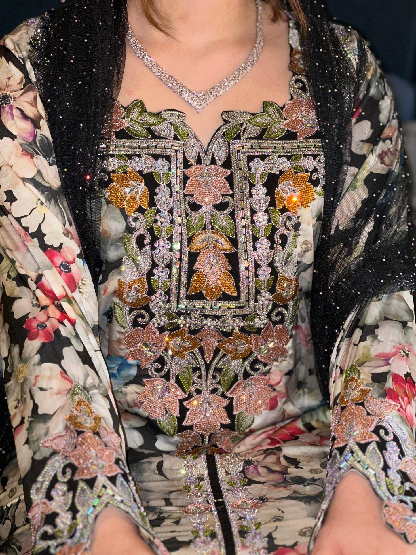 Laila pure silk mkhwar with corset back and hachiyah with black chiffon Sheila