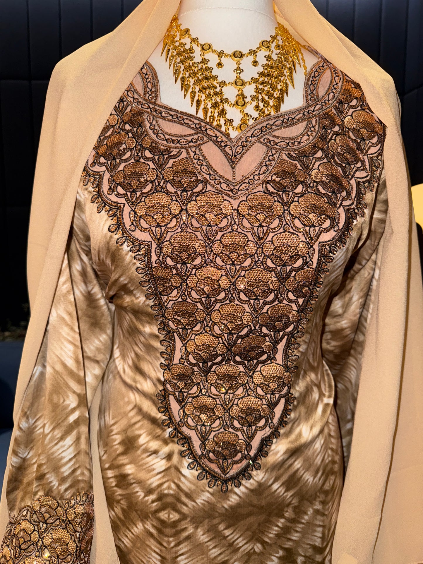 Brown2 mukhawar with hijab and corset back