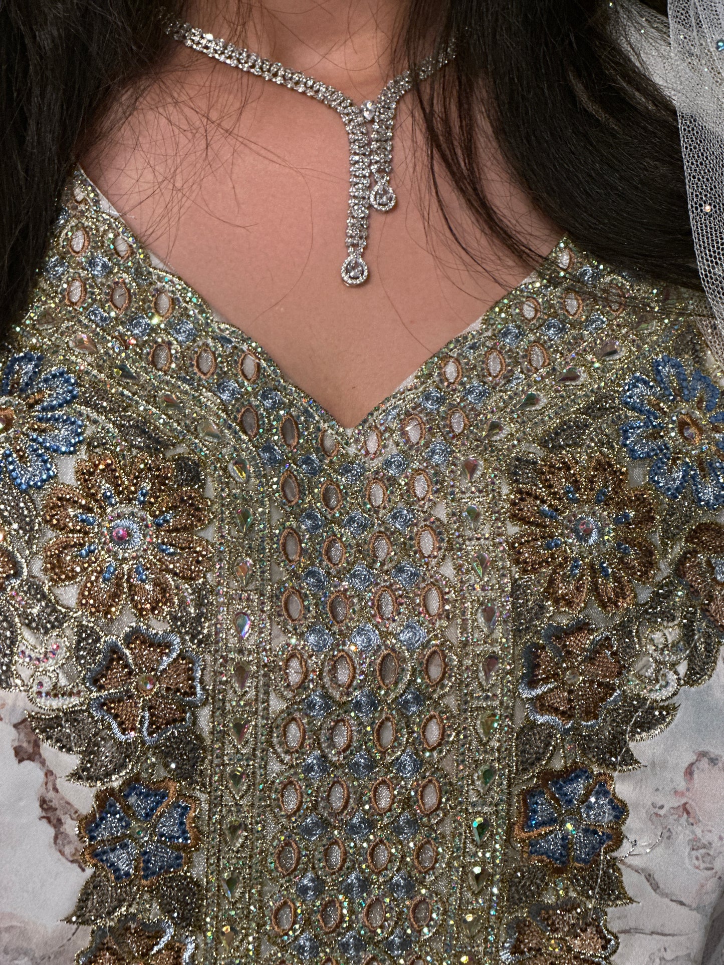 Occasional VIP mkhawar with back corset and cream chiffon Shiela