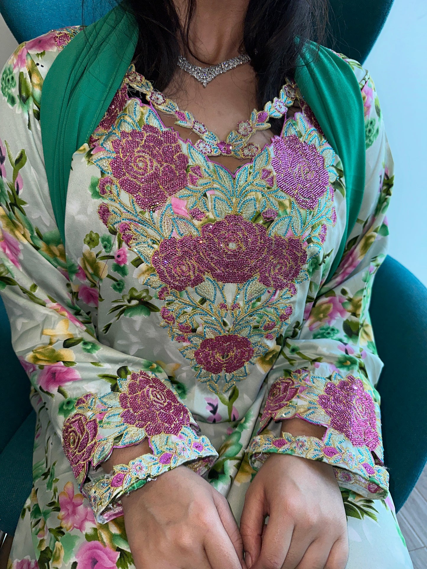 Pink and green mkhawar with matching Shiela