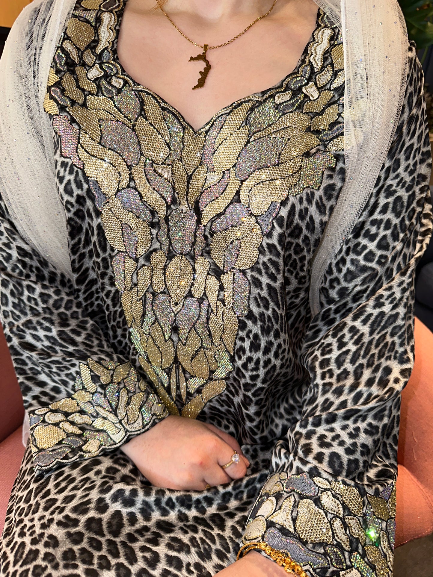 Black Tiger mkhawar with back corset