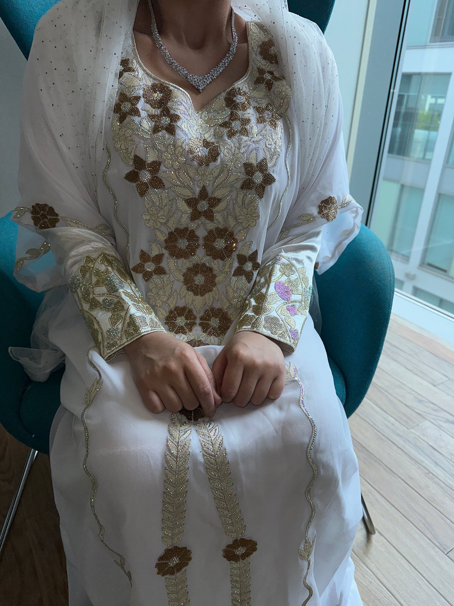 White Emirates Thobe
