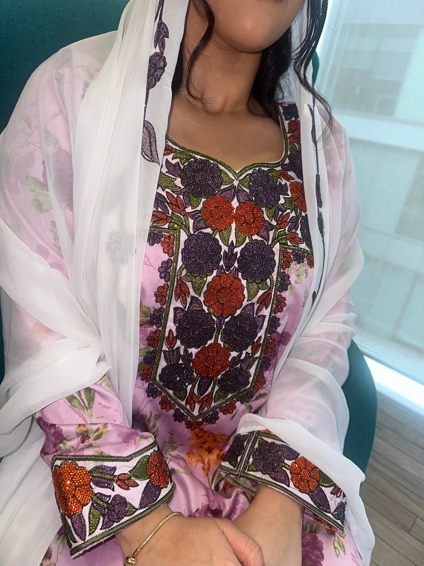 Purple mkhawar with big Shiela