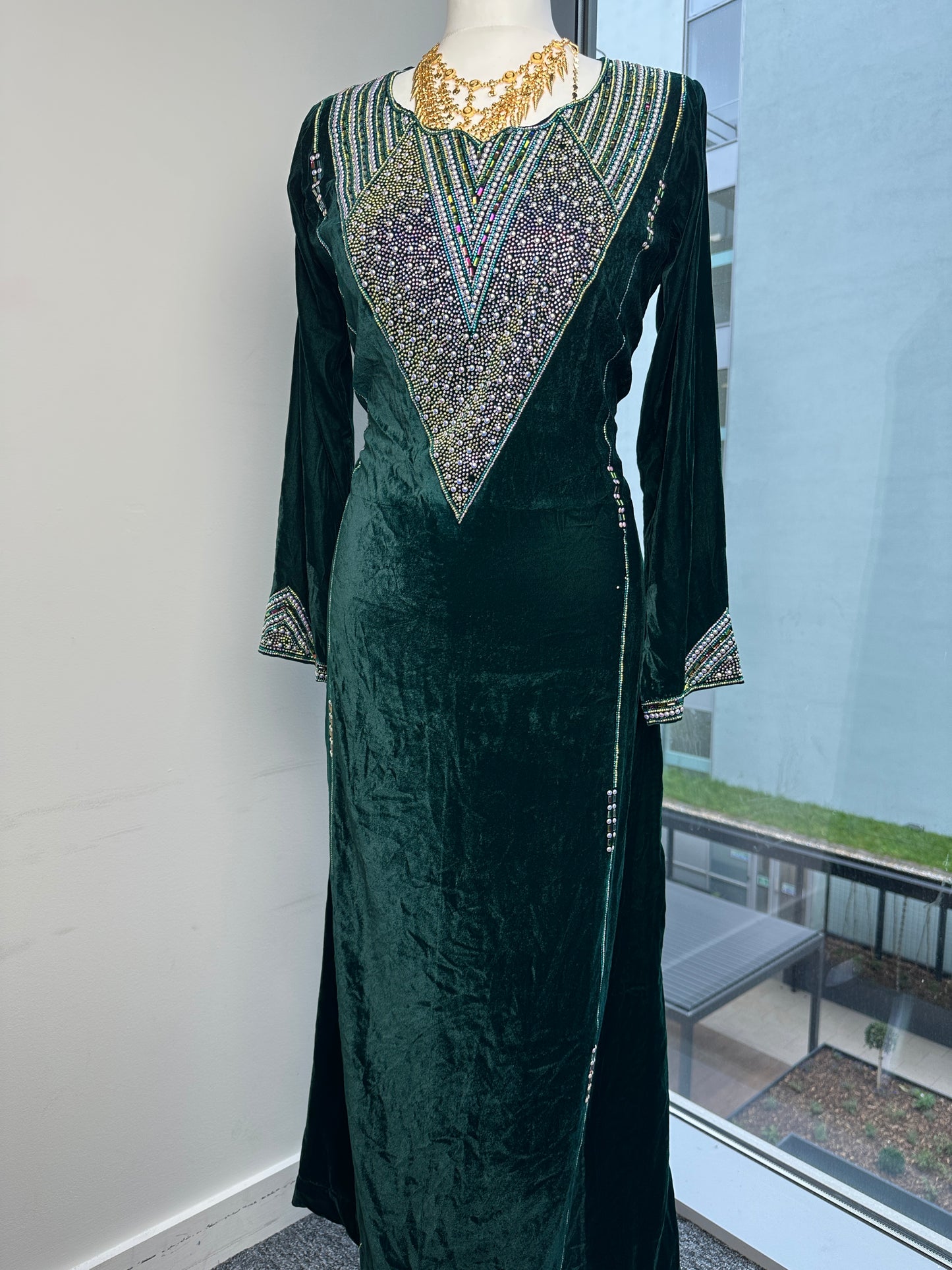 Forest green velvet Mukhawar