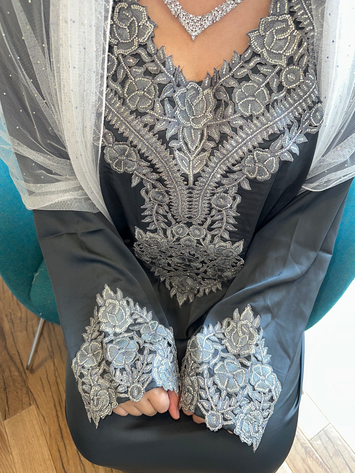 Dark grey pure silk mkhawar