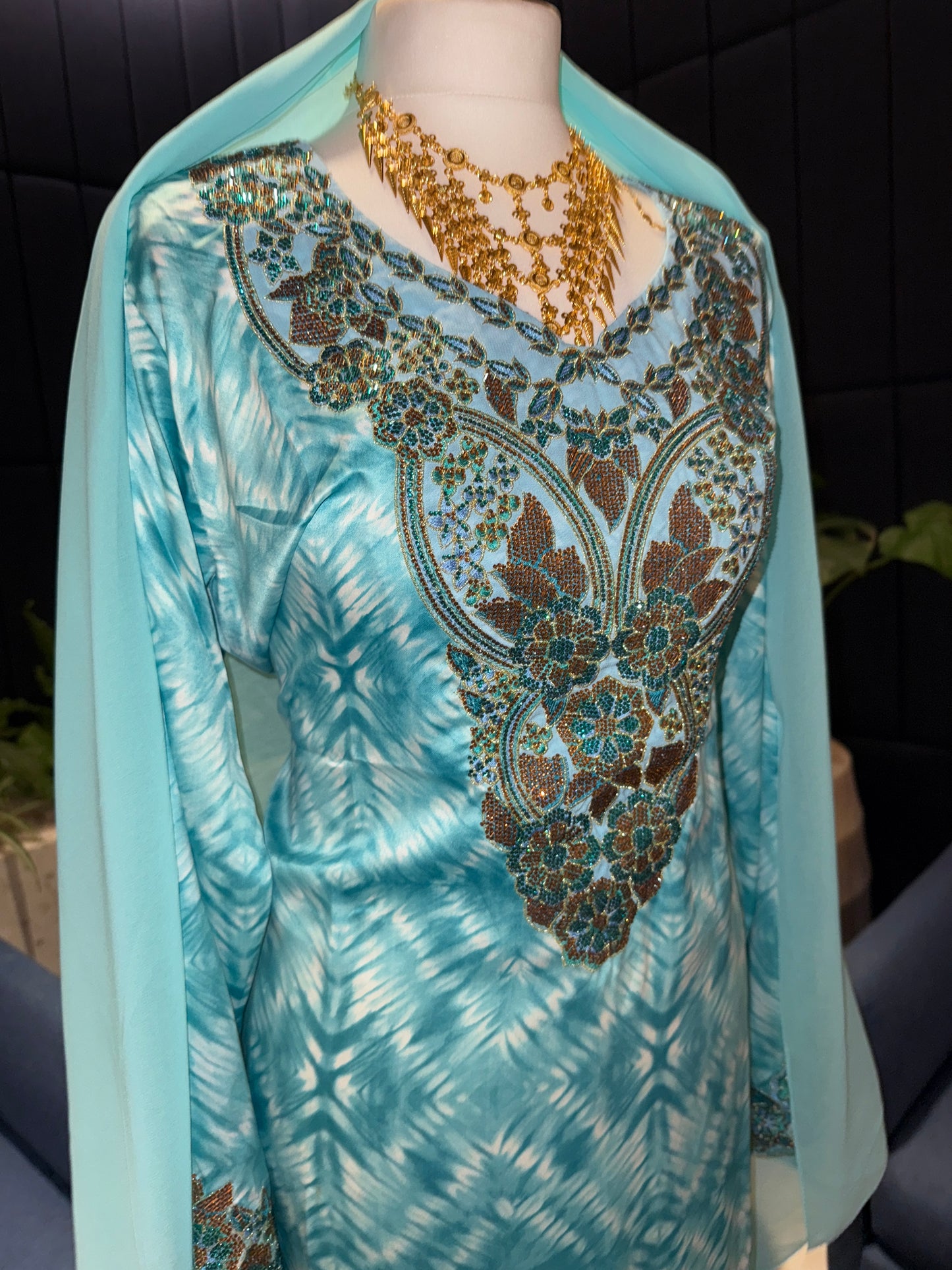 Turquoise mukhawar with hijab and back corset