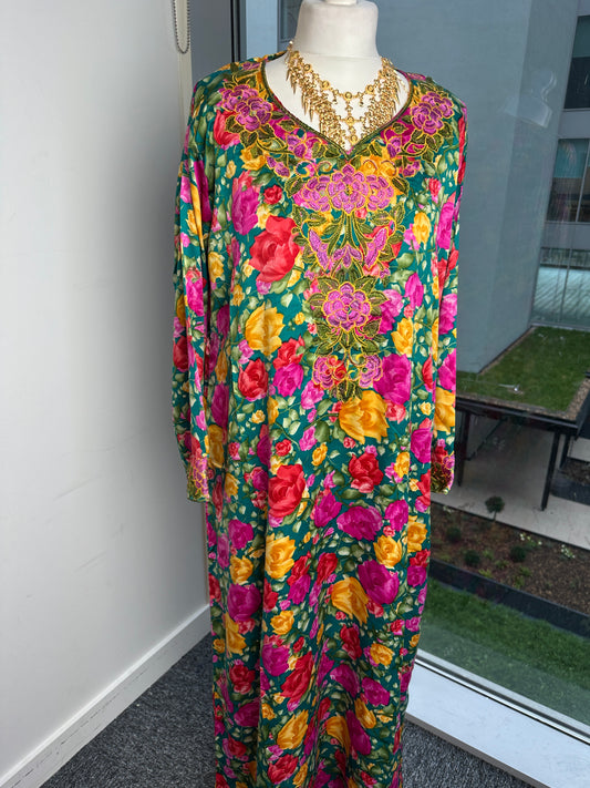 Turquoise flower Mukhawar