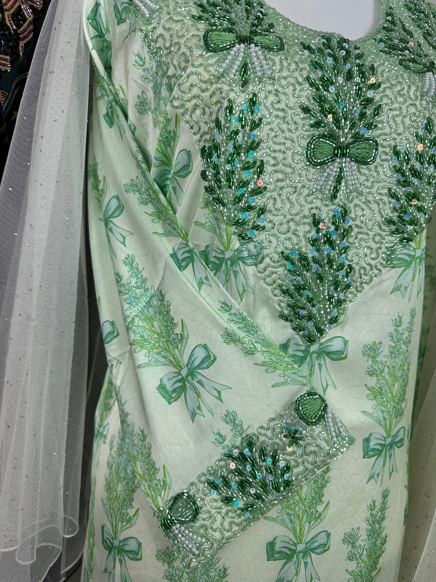 Green mukhawar pure silk with handmade work