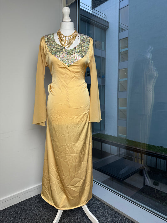 Light Yellow low cut silk dress with chiffon sleeves with pockets
