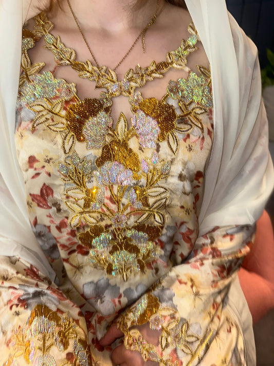 Cream mkhawram mkhawar with matching Shiela