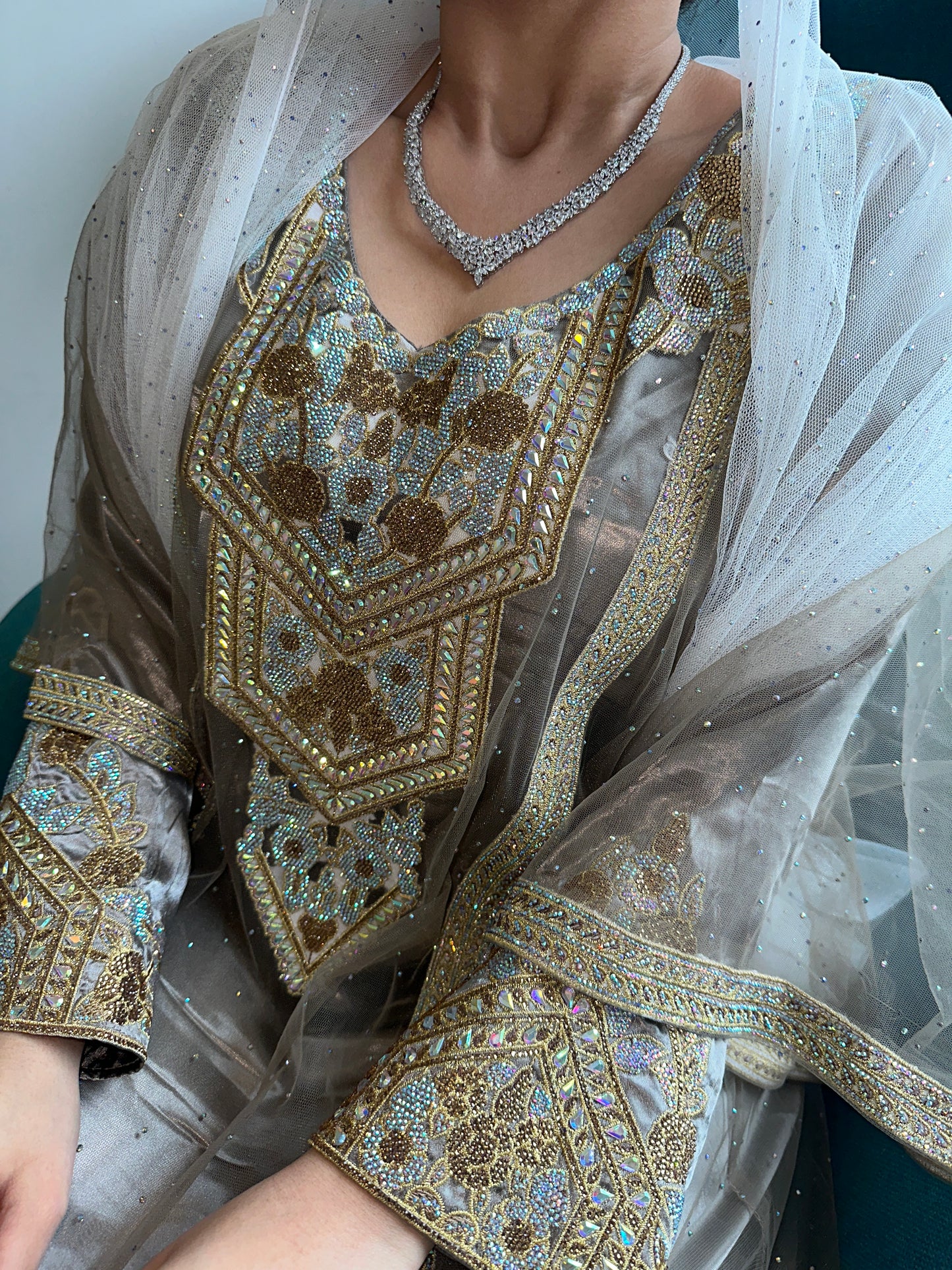 Brown Emirates two pieces