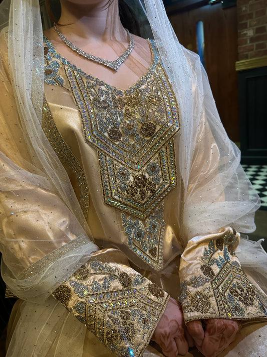 Beige color Emirati Thobe two piece.