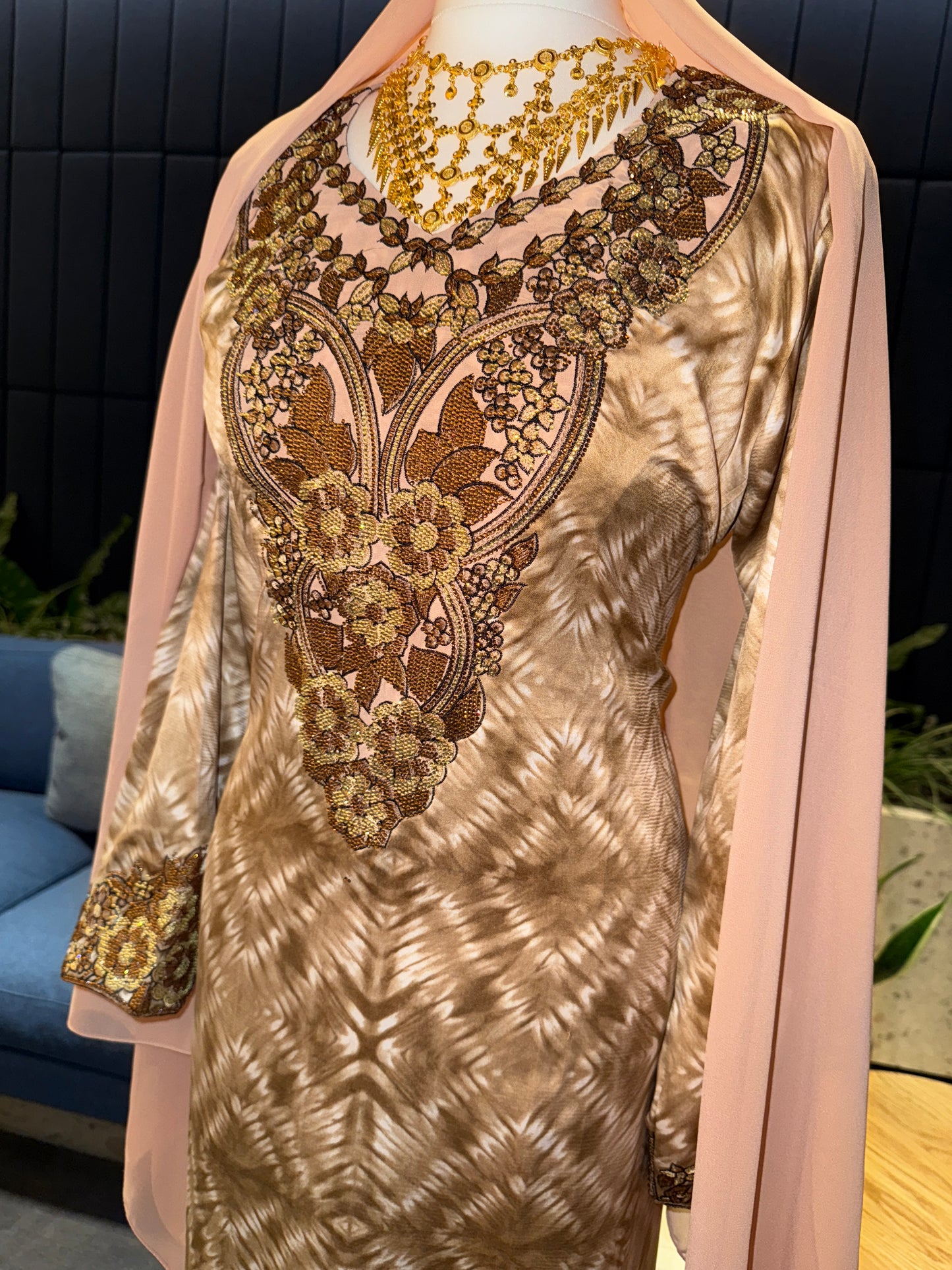 Brown mukhawar with hijab and corset back