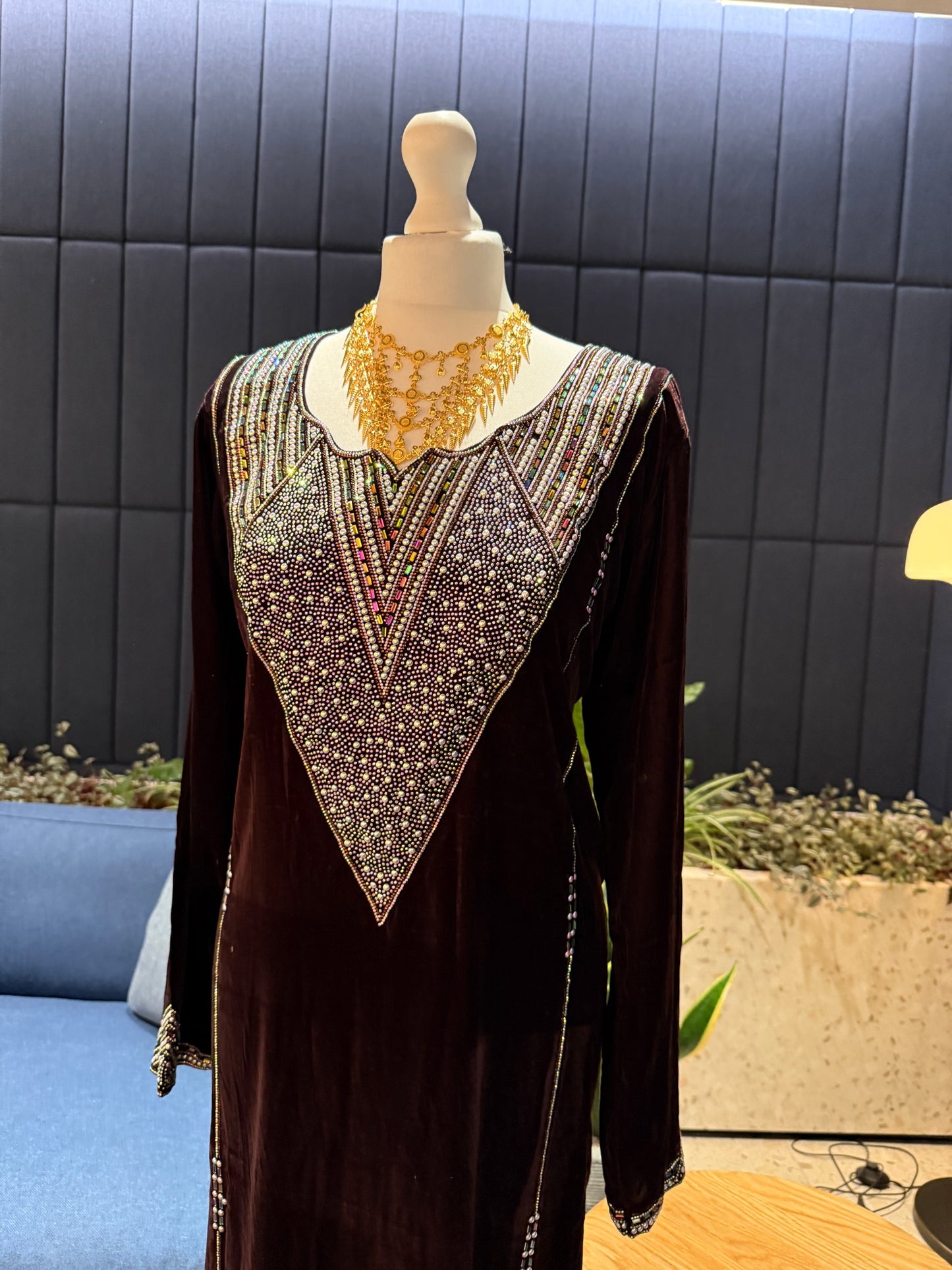 Brown velvet mkhawar