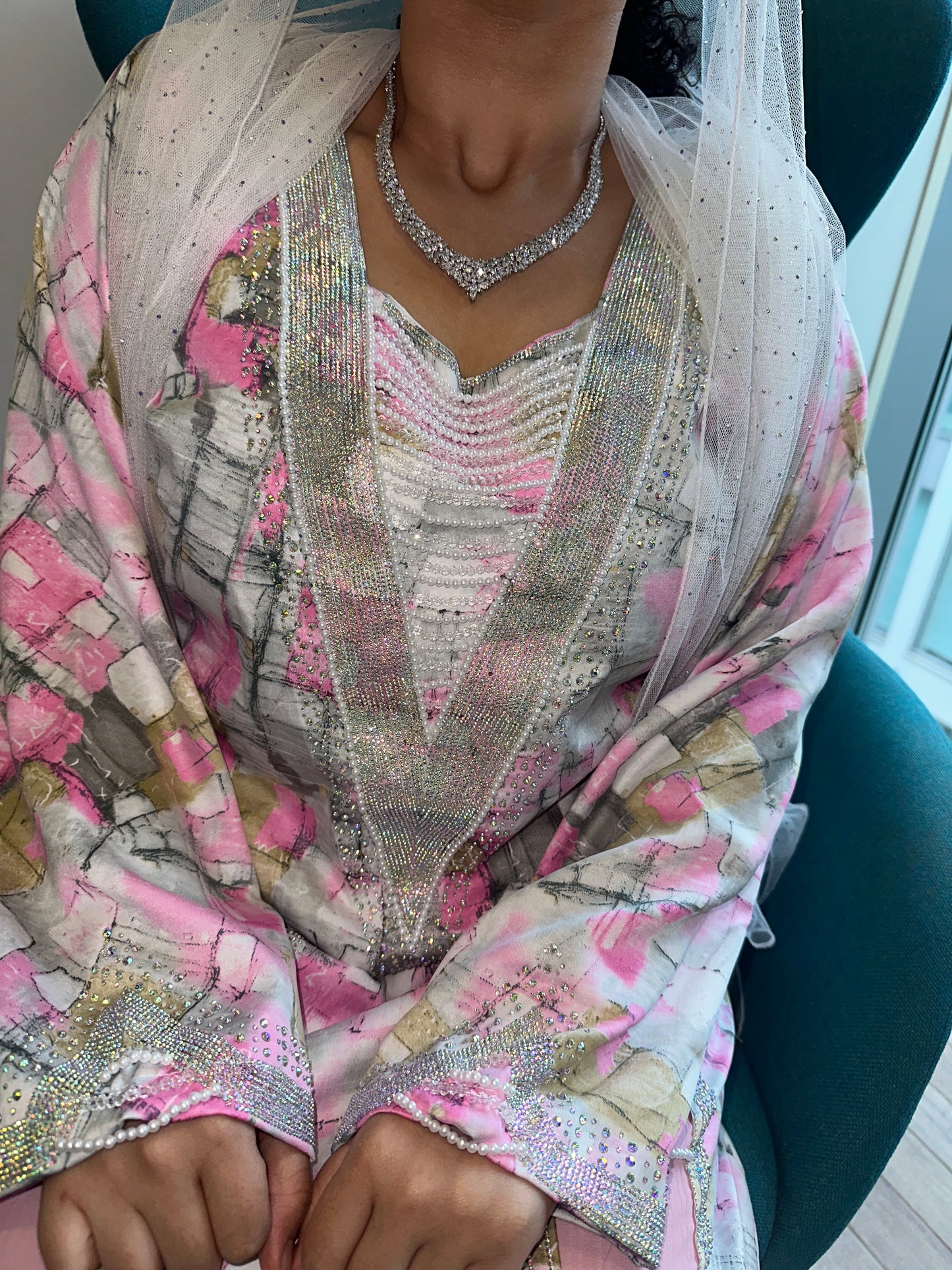 Pink mkhawar with kasarat