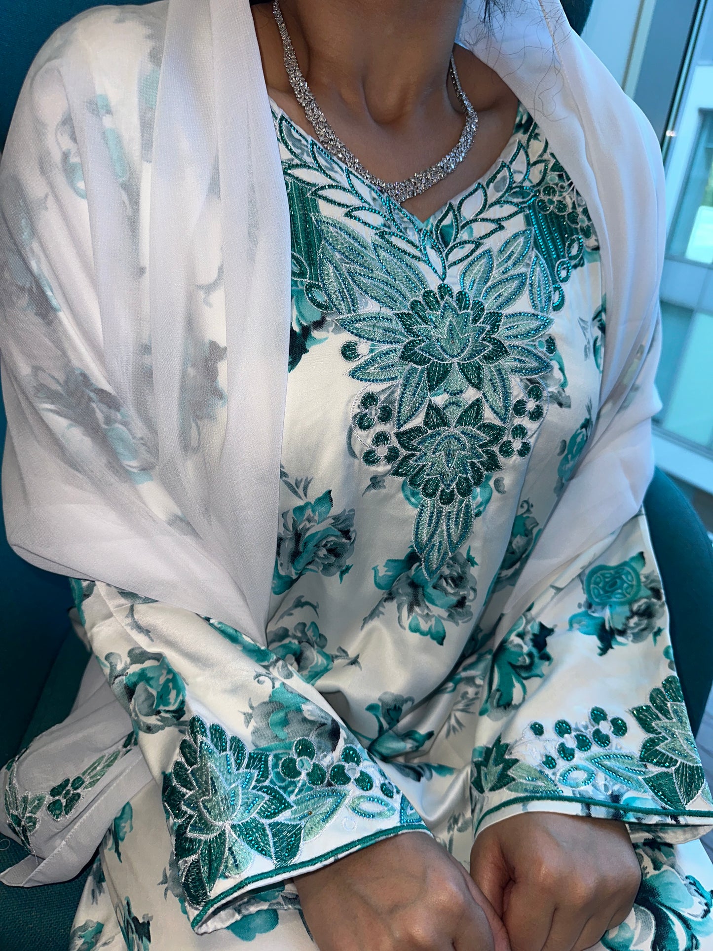 Green and white mkhawar with matching Sheila