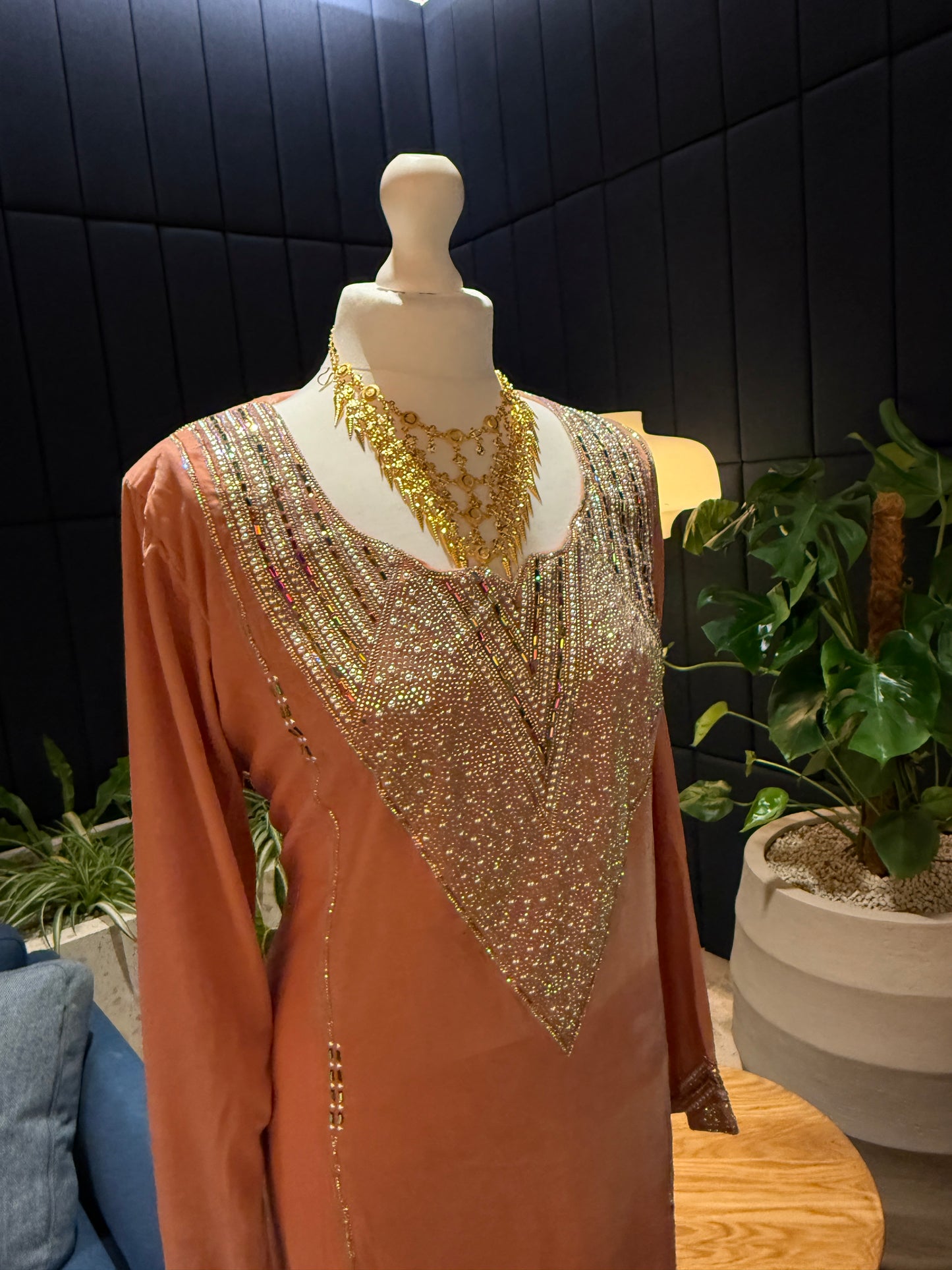 Salmon velvet mkhawar