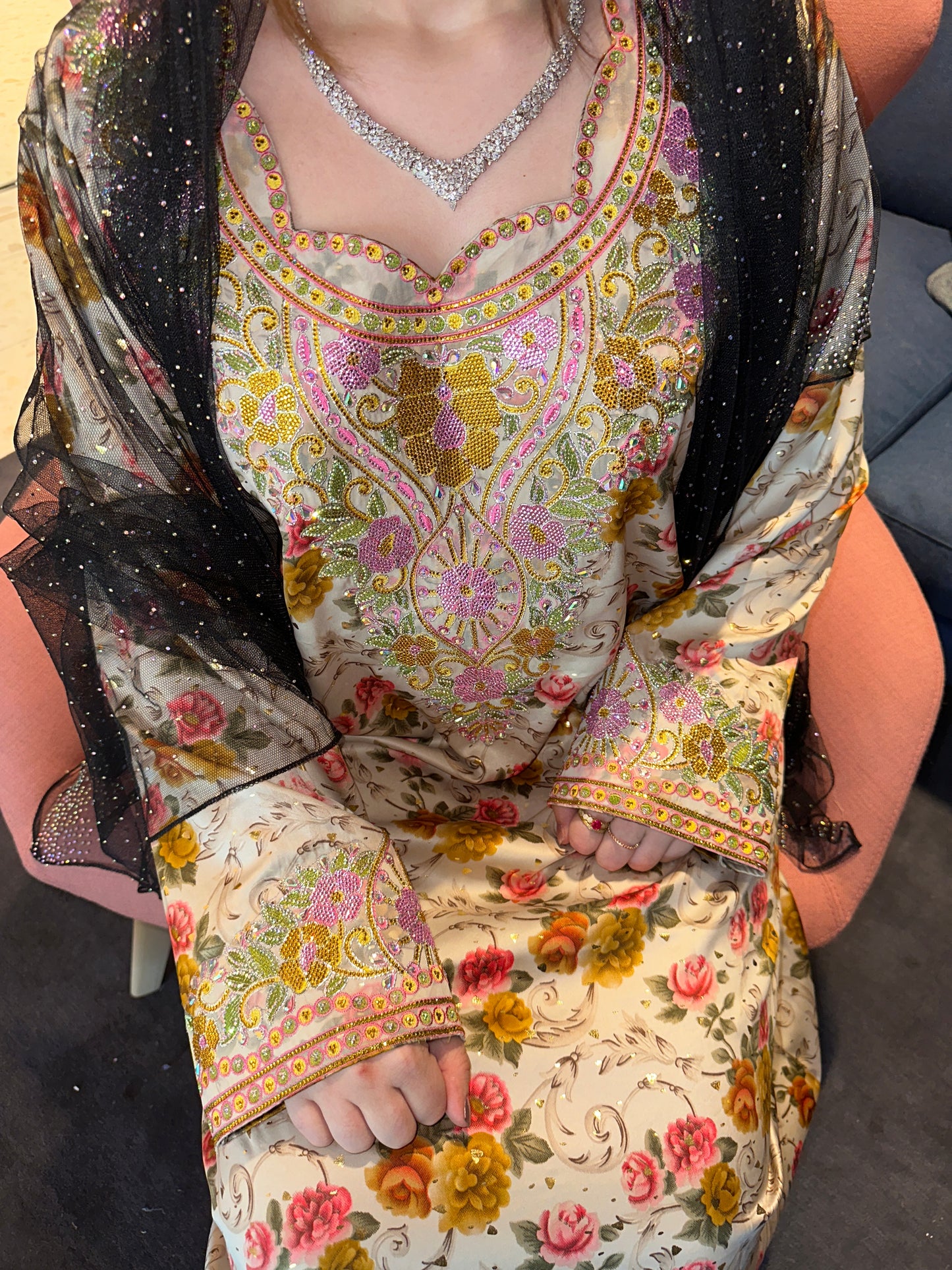 Peach and pink enzeray mkhawar
