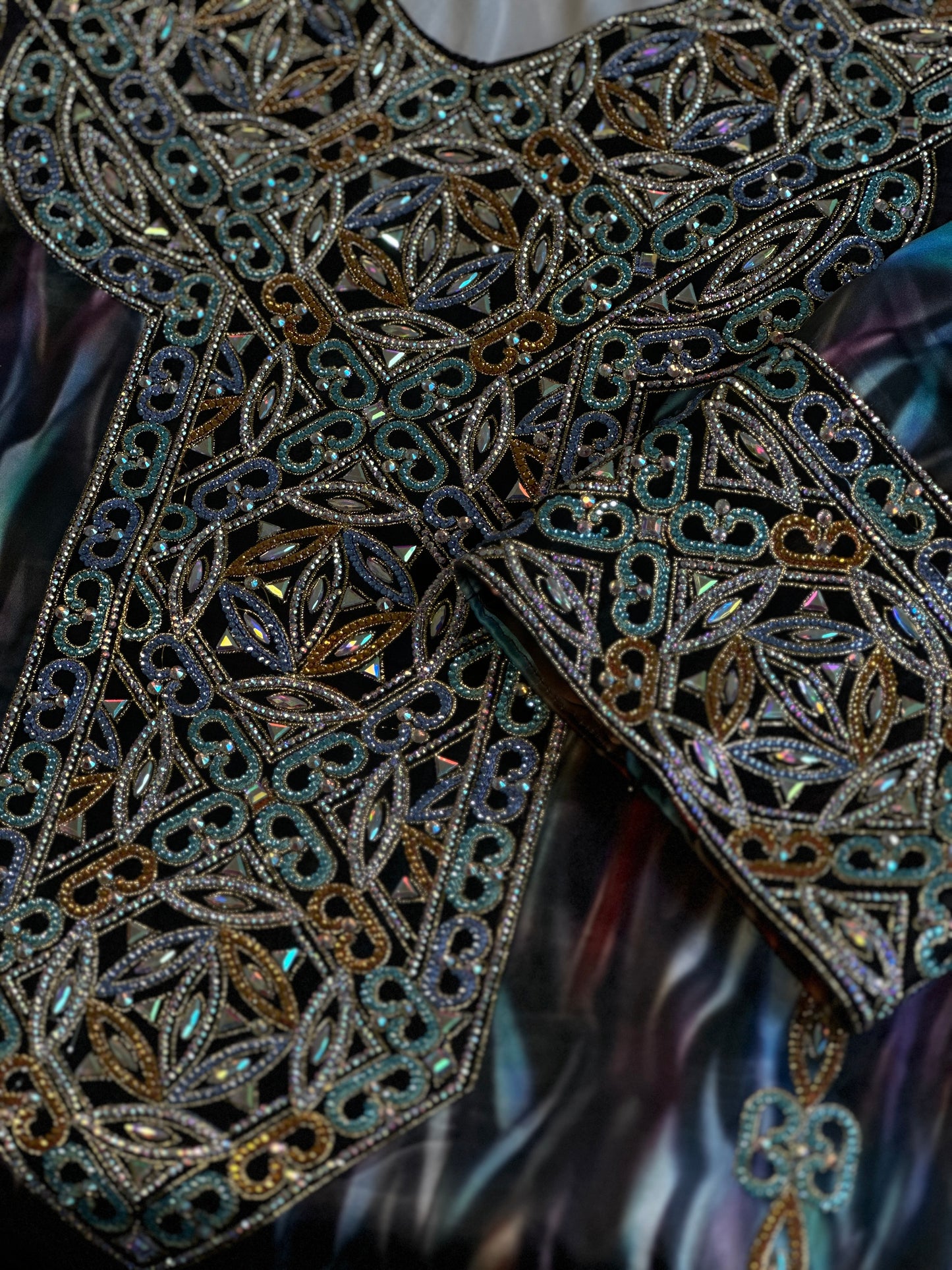 Silk mkhawar with back corset and chiffon Shiela