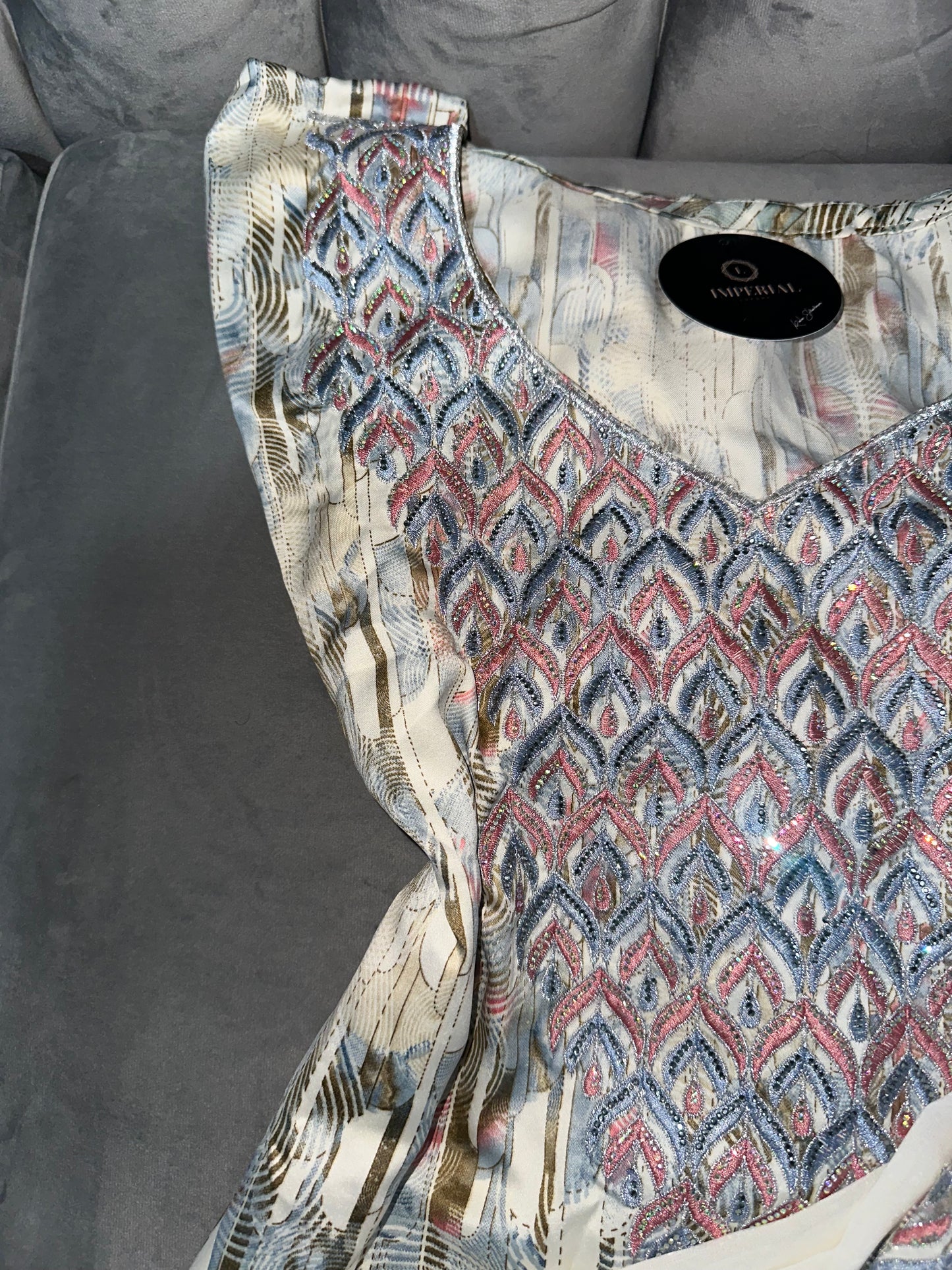 Different Creamy colors of mkhawars with matching Shiela