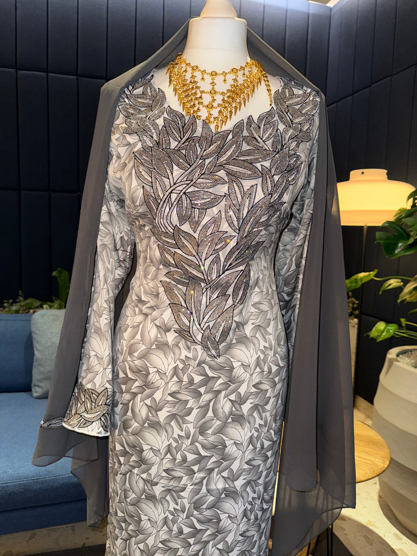 Grey2 mukhawar with hijab and corset back