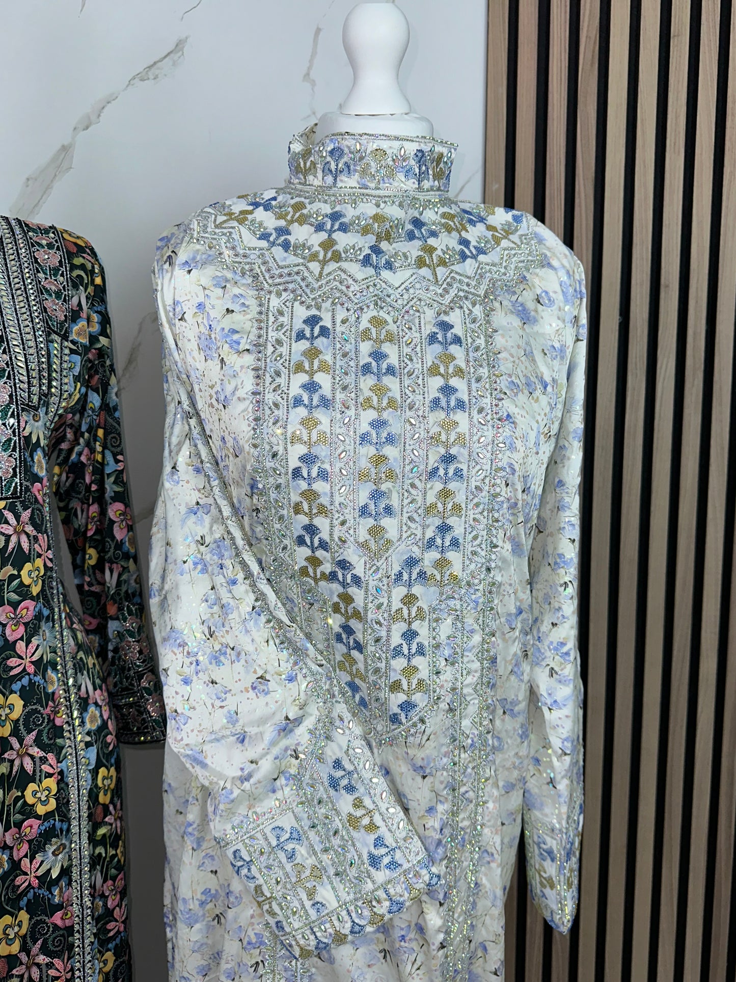 High2 neck premium silk mkhawar