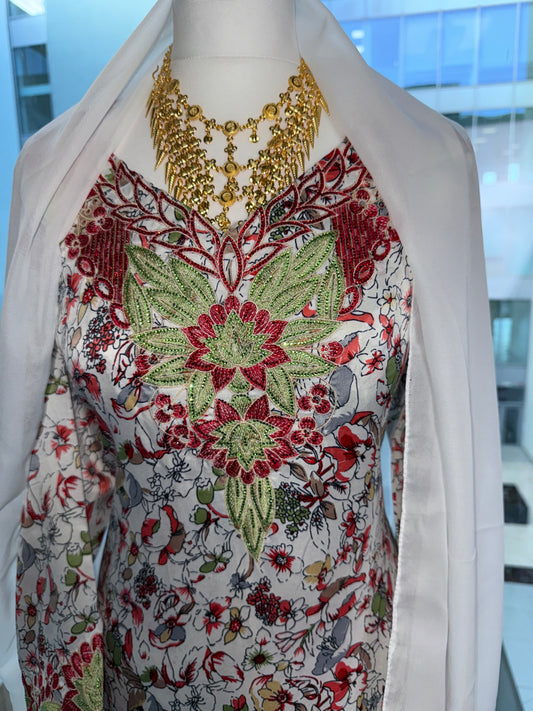 Red and green pictorial Mukhawar with hijab