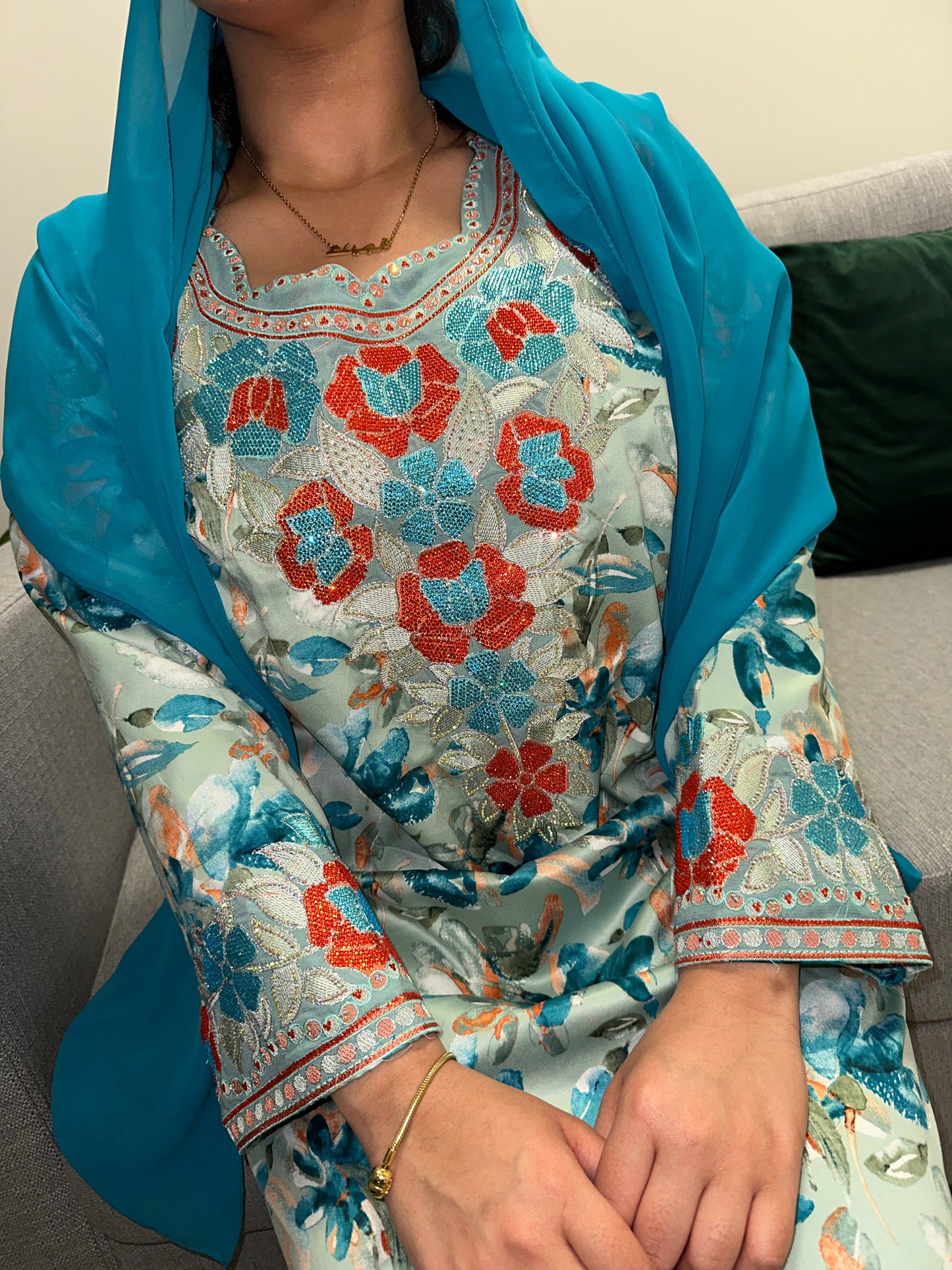 Turquoise mkhawar with Shiela