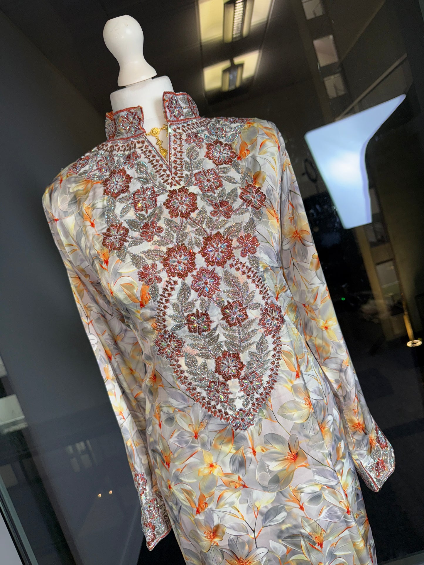 Grey pure silk, high neck mukhawar with back corset. Slim neck